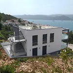 Sun&sea Apartman Komarna