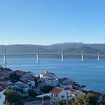 Sun&sea Apartman *